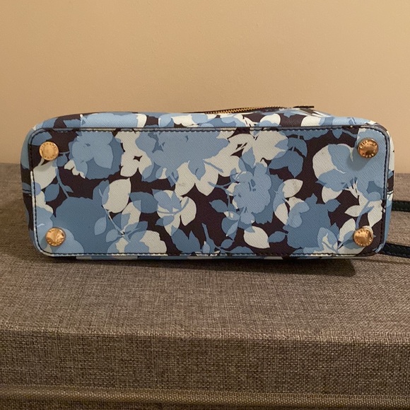 Michael Kors Blue Purse and Wallet - Picture 11 of 11